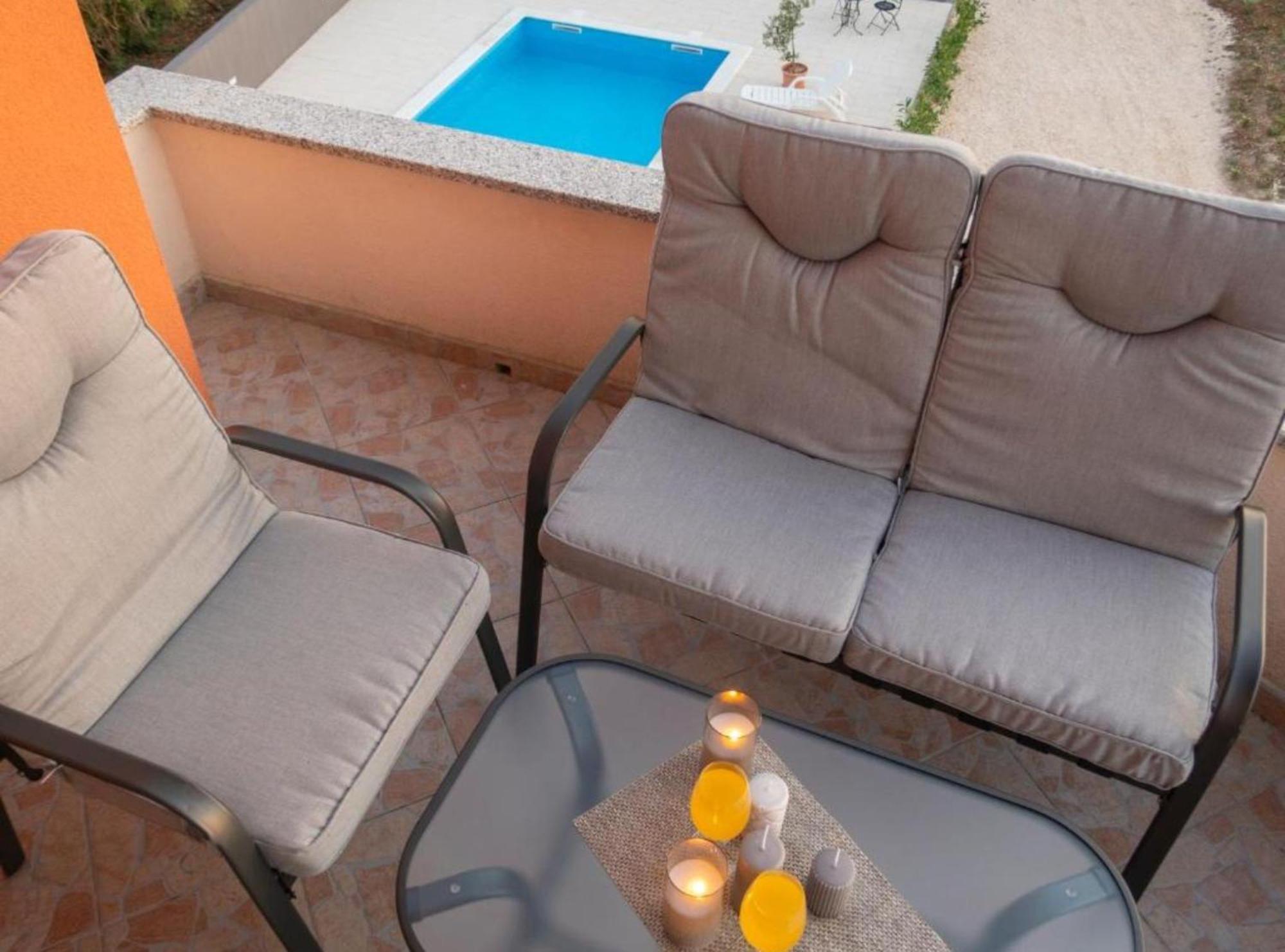 M & B Apartment Bibinje Exterior photo