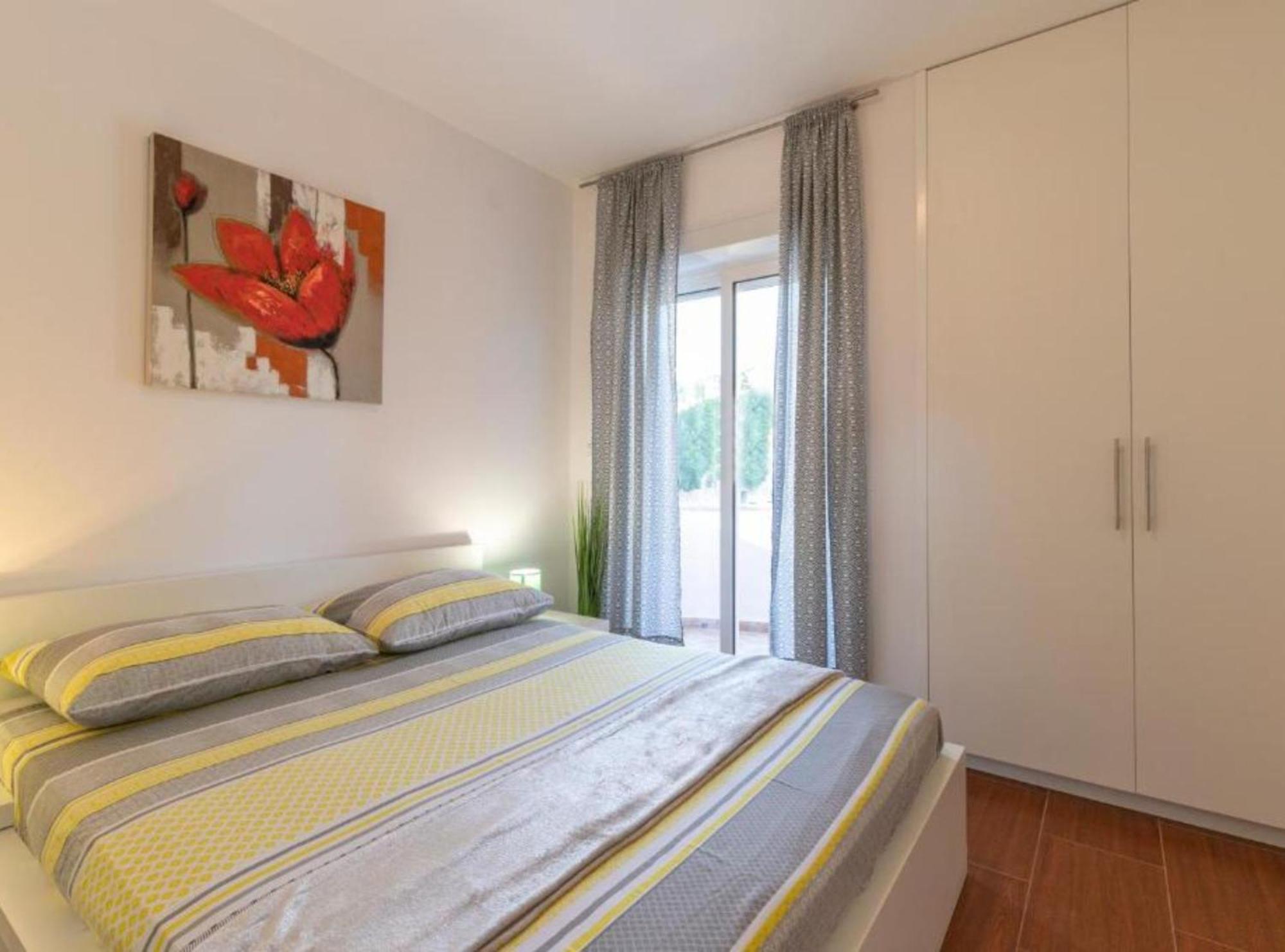 M & B Apartment Bibinje Exterior photo